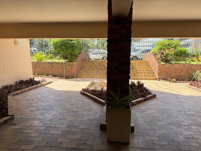 To Let 2 Bedroom Property for Rent in Southernwood Eastern Cape